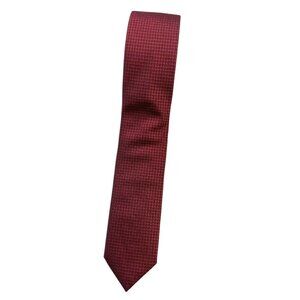 NWT HUGO RED TAG Men's 100% Silk Necktie LUXURY Burgundy Geometric W:2.4" EUC